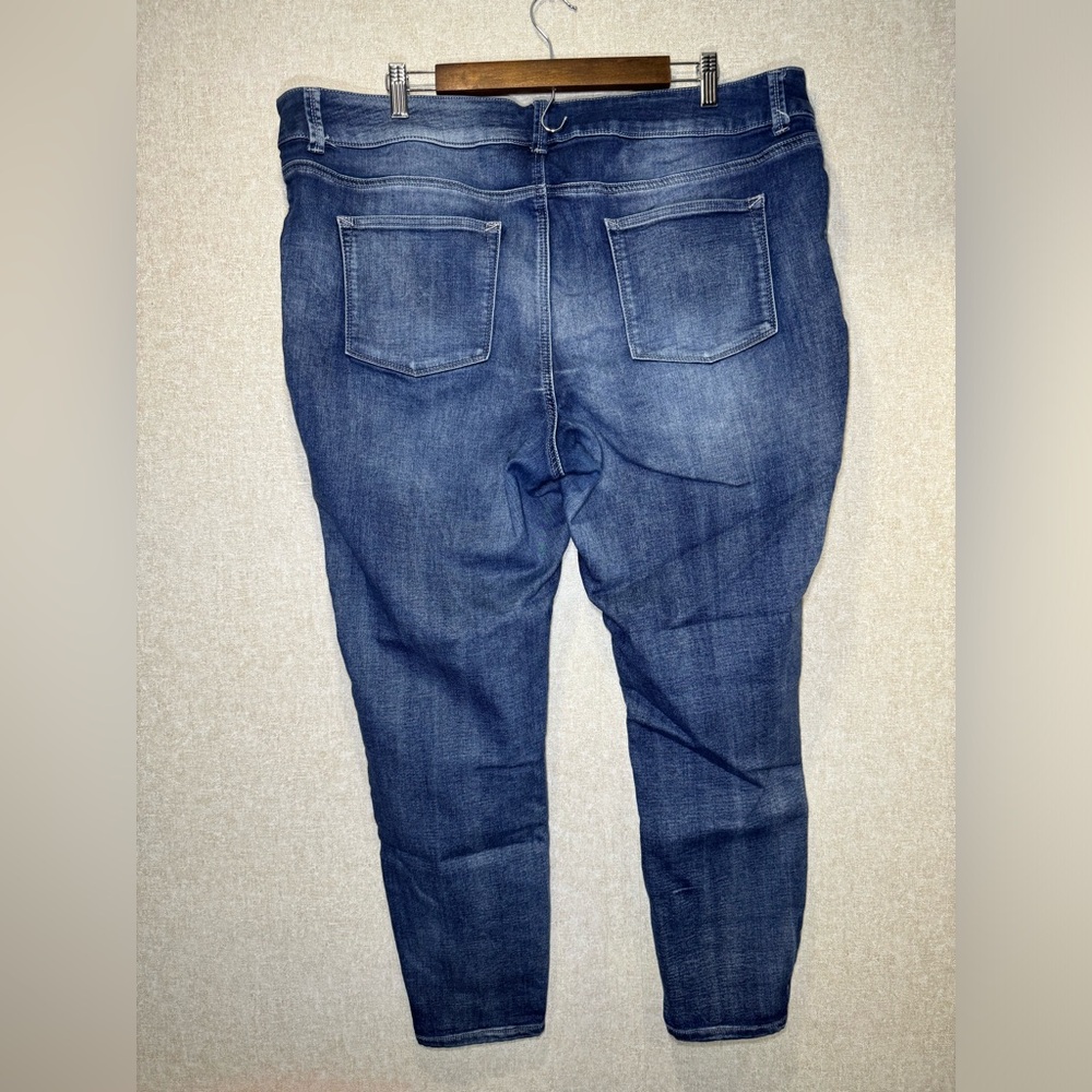 Maurices Boho Medium Wash Distressed Skinny Jeans Size 22W Reg - Picture 2 of 7